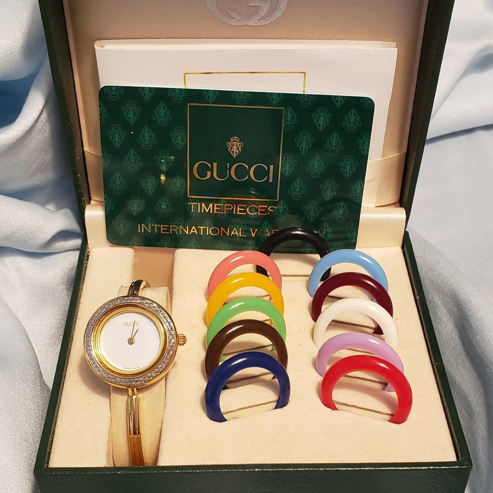 Vintage Gucci Timeless Bangle